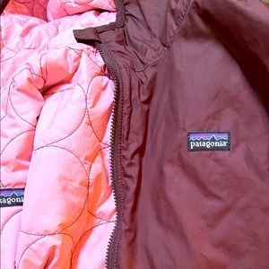 RARE Patagonia REVERSABLE with a hood